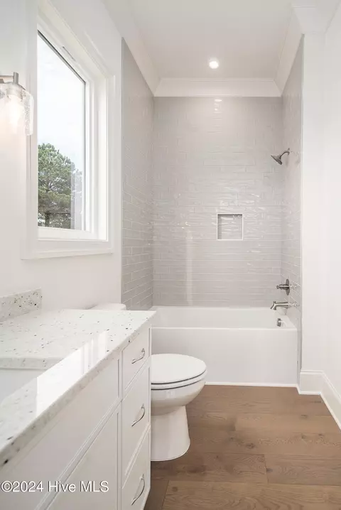 Bath - 76 Pine Tree Pt, Snow Hill, NC 28580 photo 2 of 11