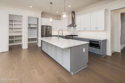 Kitchen - 76 Pine Tree Pt, Snow Hill, NC 28580 photo 2 of 3