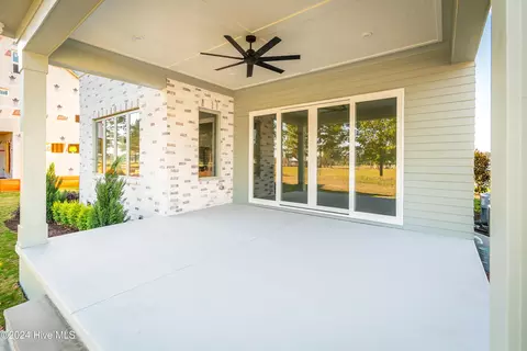 Exterior - 76 Pine Tree Pt, Snow Hill, NC 28580 photo 5 of 6