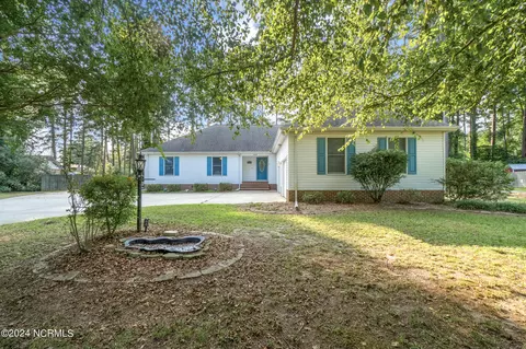 707 Alton St, Elizabeth City, NC 27909