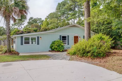 5734 Roseland Dr, Wilmington, NC 28409