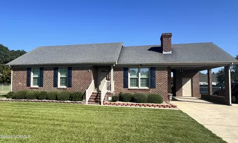 5365 Wayne Memorial Dr, Pikeville, NC 27863