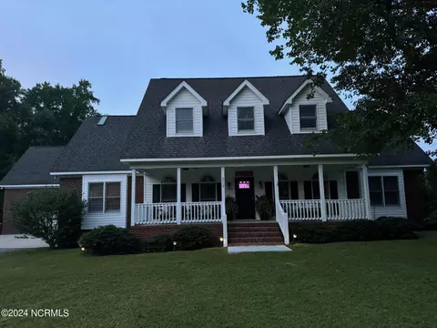 573 Boyd Lake Rd, Hamlet, NC 28345