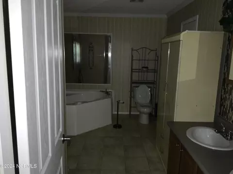 659 Hodges Rd, Chocowinity, NC 27817 photo 7