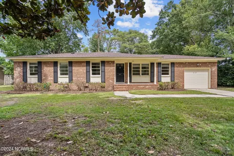 337 Early Dr, Wilmington, NC 28412