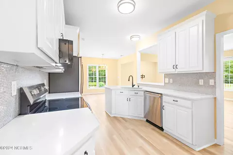 Kitchen - 4960 Willard Rd, Willard, NC 28478 photo 3 of 4
