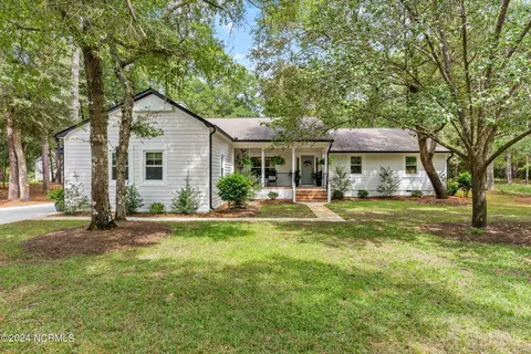 775 Mallard Ct SE, Bolivia, NC 28422