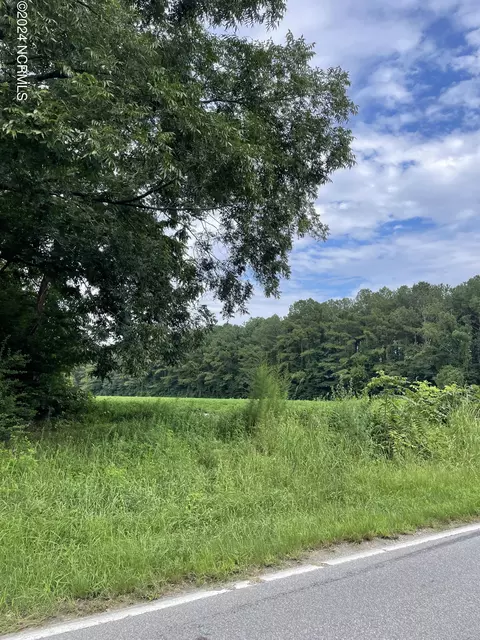 3179 Ballards Crossroads Rd, Greenville, NC 27834