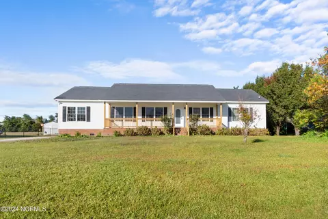 205 Gull Ct, Beaufort, NC 28516