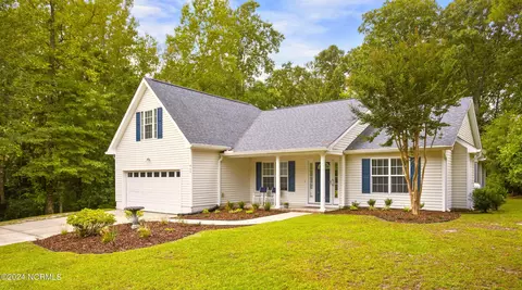 469 Kingsworth Ln SE, Leland, NC 28451