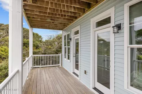 Exterior - 202 Cedar Ln, Atlantic Beach, NC 28512 photo 4 of 12