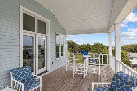 Exterior - 202 Cedar Ln, Atlantic Beach, NC 28512 photo 9 of 12