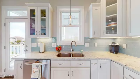 Kitchen - 202 Cedar Ln, Atlantic Beach, NC 28512 photo 1 of 5