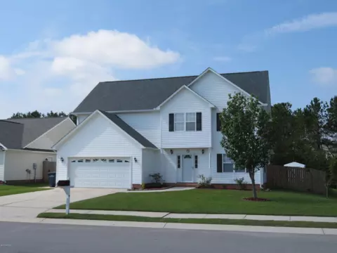 207 Pactolous Dr, Jacksonville, NC 28546