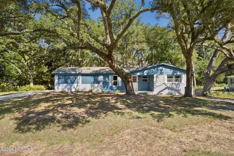 4524 Live Oak St SW, Shallotte, NC 28470