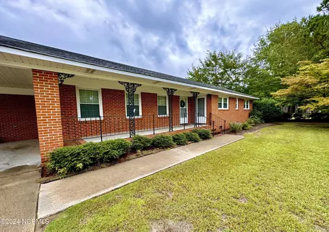 2626 Pauls Path Rd, Kinston, NC 28504