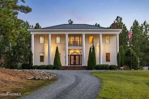 636 Okeewemee Rd, Troy, NC 27371
