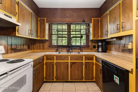 3389 Rooks Rd, Atkinson, NC 28421 photo 11