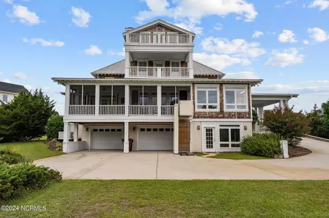 Exterior - 317 E Island View Dr, Hampstead, NC 28443 photo 11 of 19