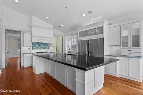 Kitchen - 317 E Island View Dr, Hampstead, NC 28443 photo 4 of 7