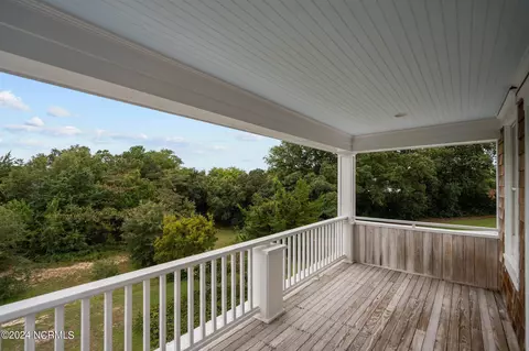 Exterior - 317 E Island View Dr, Hampstead, NC 28443 photo 4 of 19
