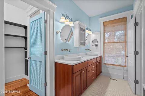 Bath - 317 E Island View Dr, Hampstead, NC 28443 photo 2 of 8