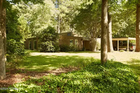 1109 Brookside Dr NW, Wilson, NC 27896