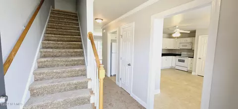 4032 Lucerne Ct #B, Winterville, NC 28590 photo 10