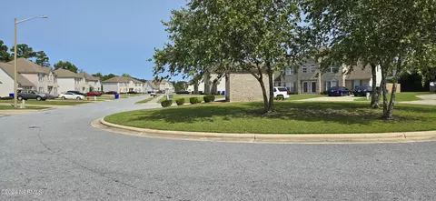 4032 Lucerne Ct #B, Winterville, NC 28590 photo 2