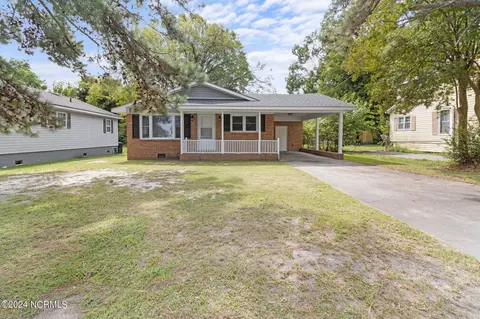 511 Shepard St, Elizabeth City, NC 27909