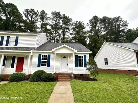 202 Saint James Ct, Clayton, NC 27520