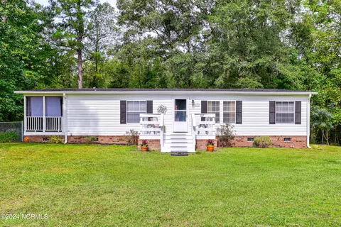 107 Hickory Dr, Leland, NC 28451