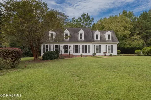 181 Sunset Rd, Wallace, NC 28466