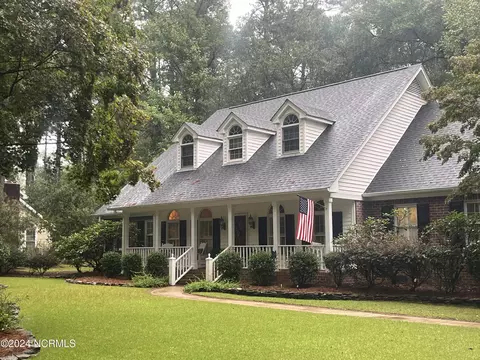 7840 Dogwood Dr, Laurinburg, NC 28352
