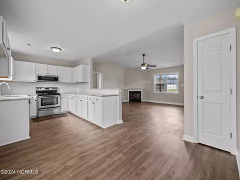 111 Daphne Dr, Hubert, NC 28539 photo 12