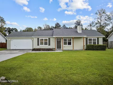 111 Daphne Dr, Hubert, NC 28539 photo 2