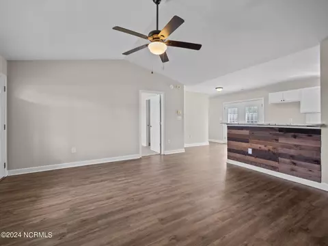 111 Daphne Dr, Hubert, NC 28539 photo 11