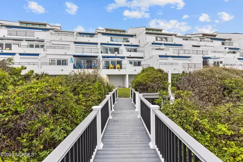 351 Salter Path Rd #206, Pine Knoll Shores, NC 28512