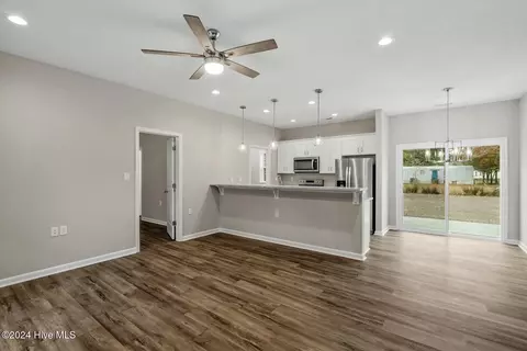 103 Halstead Dr, Moyock, NC 27958 photo 8
