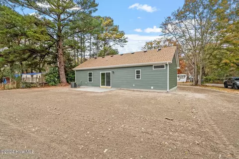 103 Halstead Dr, Moyock, NC 27958 photo 5