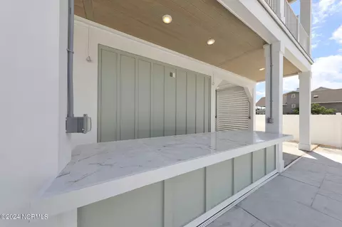 Exterior - 435 E Second St, Ocean Isle Beach, NC 28469 photo 1 of 1