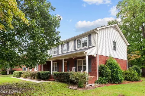 309 Windsor Rd, Greenville, NC 27858