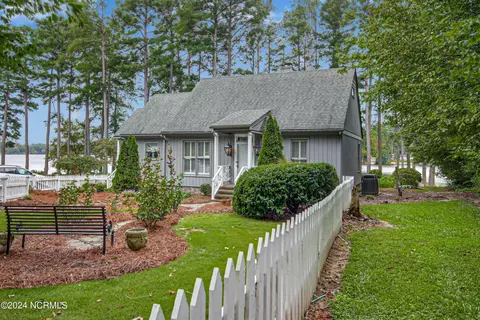 5818 Fleming Ct, Rocky Mount, NC 27803