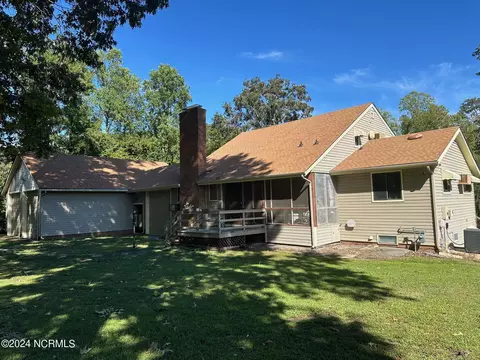 244 Country Club Dr, Edenton, NC 27932