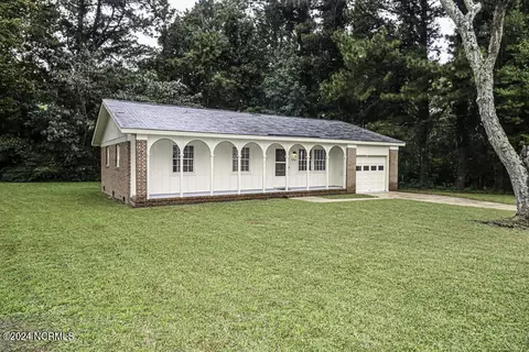 3276 W Gypsy Trl, Rocky Mount, NC 27803