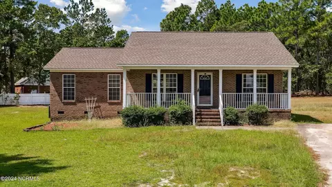 12000 Summer Ln, Laurinburg, NC 28352