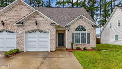 1700 Cambria Dr #B, Greenville, NC 27834