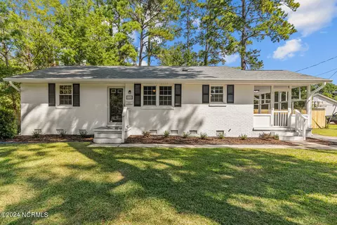 614 Decatur Rd, Jacksonville, NC 28540