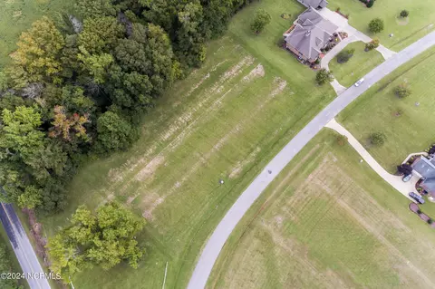 1045 Cedar Point Dr, Williamston, NC 27892 photo 16