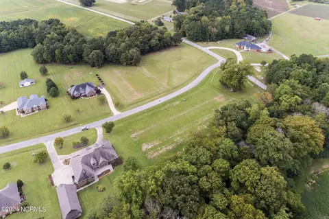 1045 Cedar Point Dr, Williamston, NC 27892 photo 20